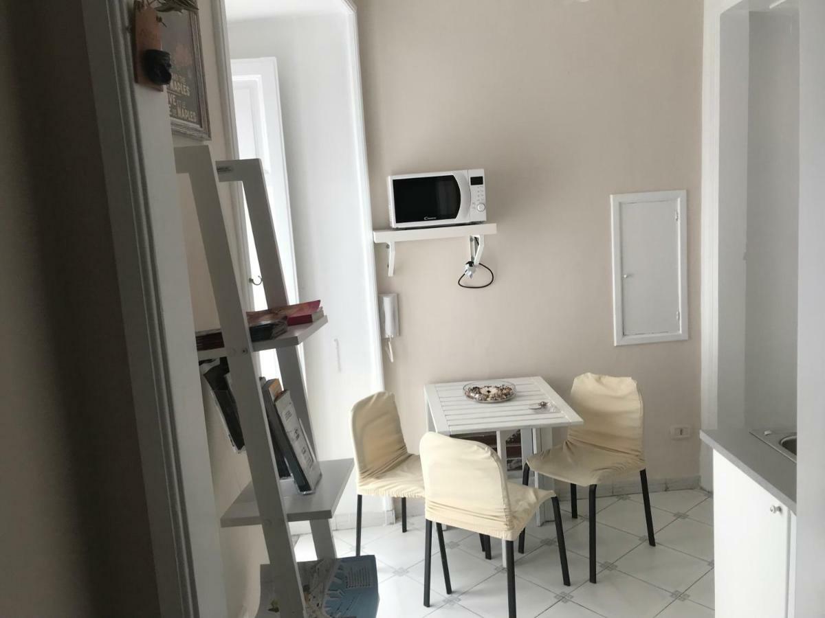 Borgo Santa Lucia Apartment 那不勒斯 外观 照片